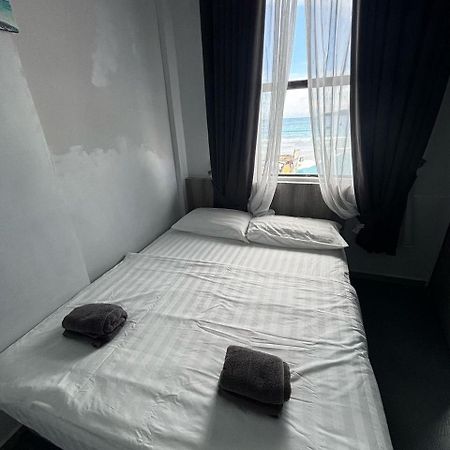 The Room Inn - Pasir Panjang Kampung Kuala Besut Екстериор снимка